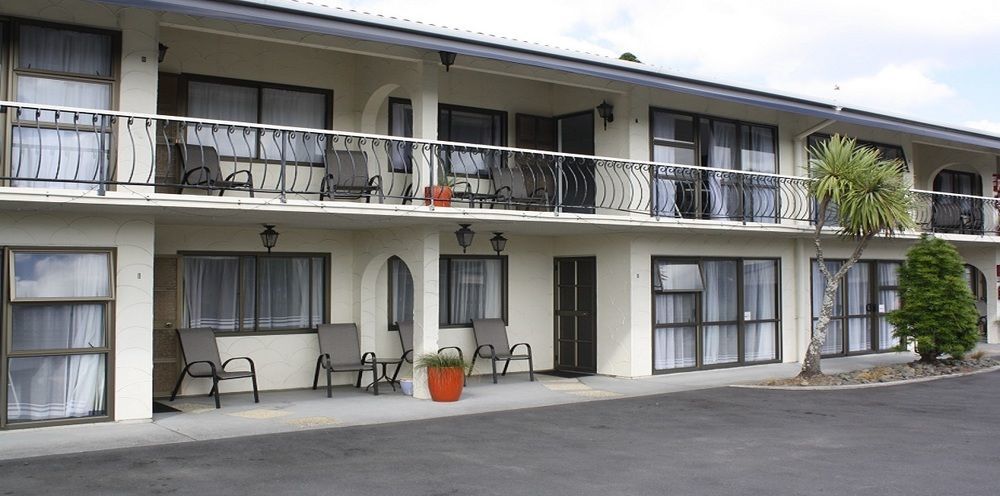 Motel Villa Del Rio Whangarei Bagian luar foto
